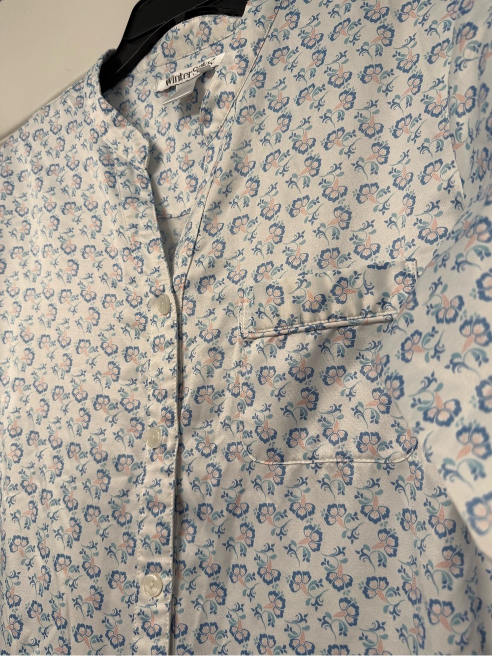 WinterSilks Floral Pajama Top Women’s Large Blue Pink Satin Feel Button Front